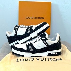 The iconic LV Trainer Sneaker